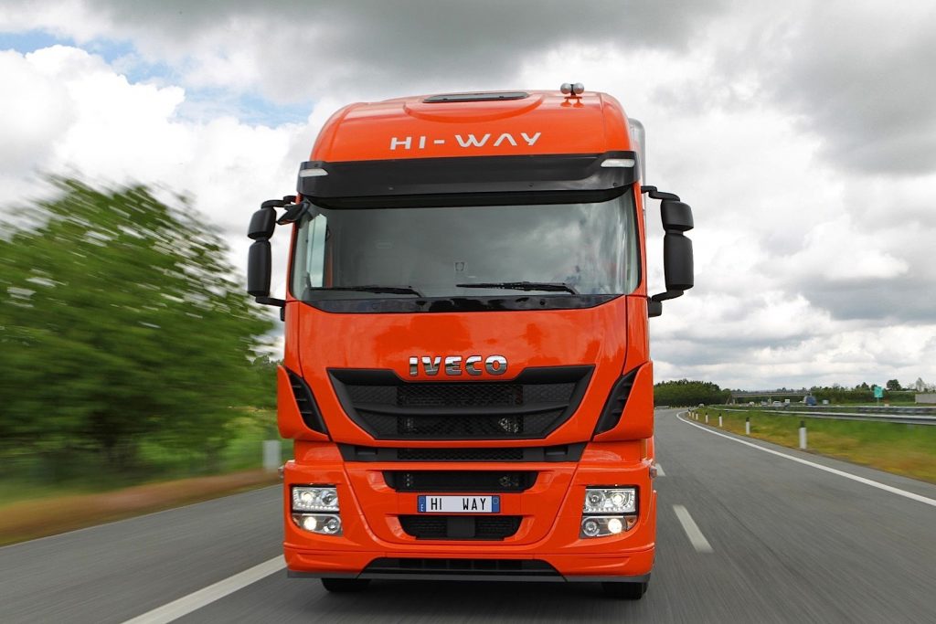 iveco-stralis-hi-way-launched-46875_1